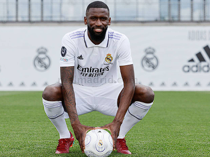 世界杯教练指挥！临场调整定胜负